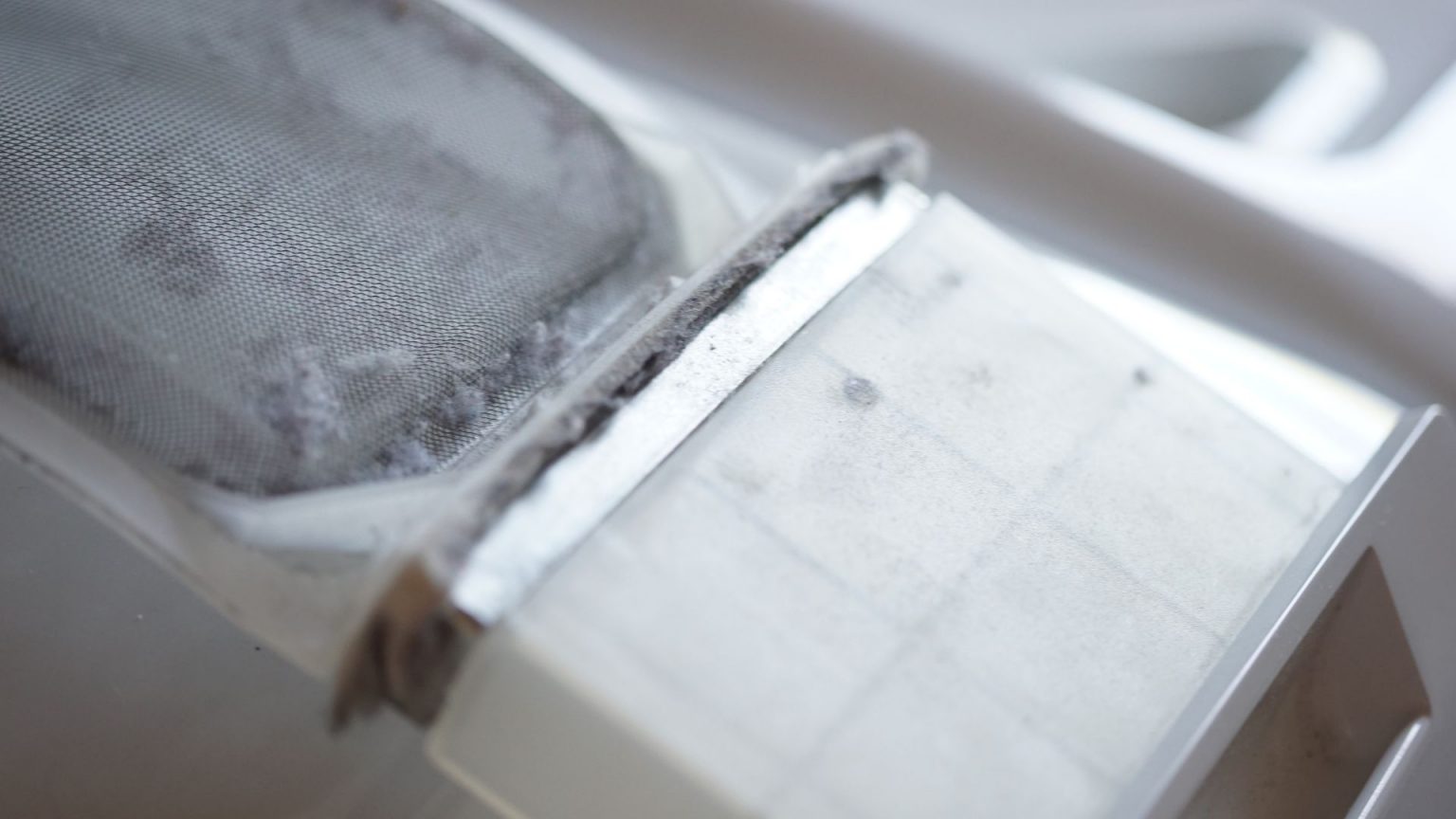 What Happens When Lint Falls Into Dryer? (Is It Dangerous) RectifyHome