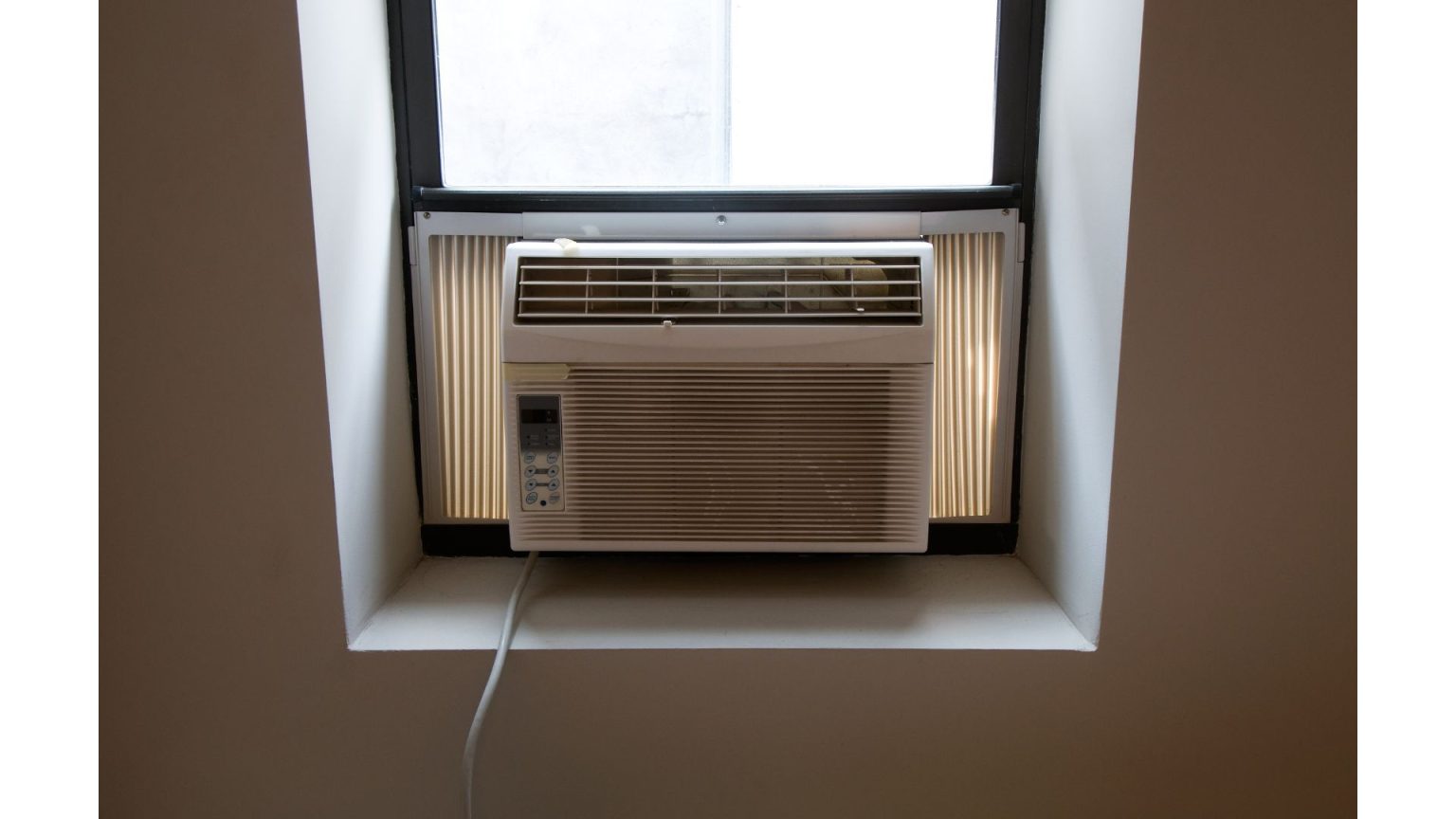 GE Window Air Conditioner Flashing Red Light (Fixed) RectifyHome