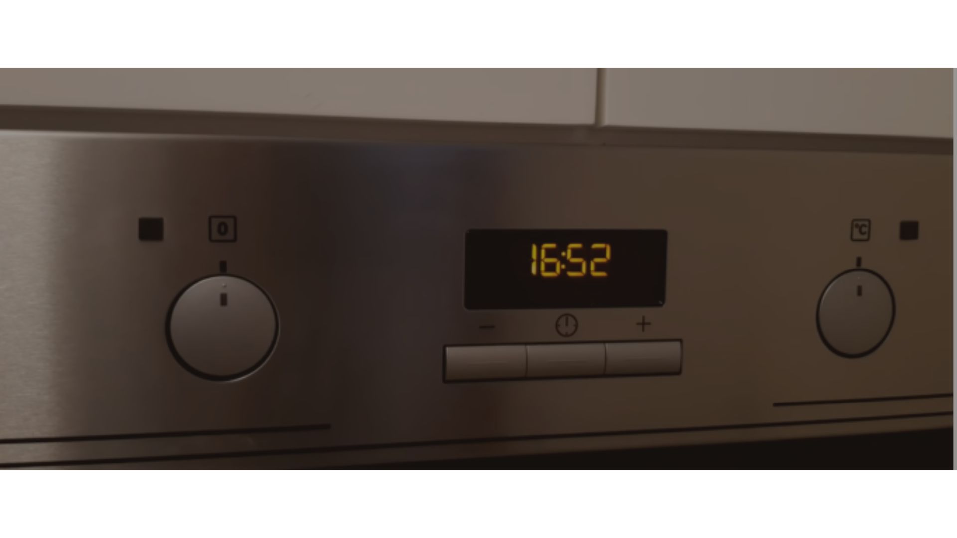 electrolux oven keeps tripping, beeping and turning off