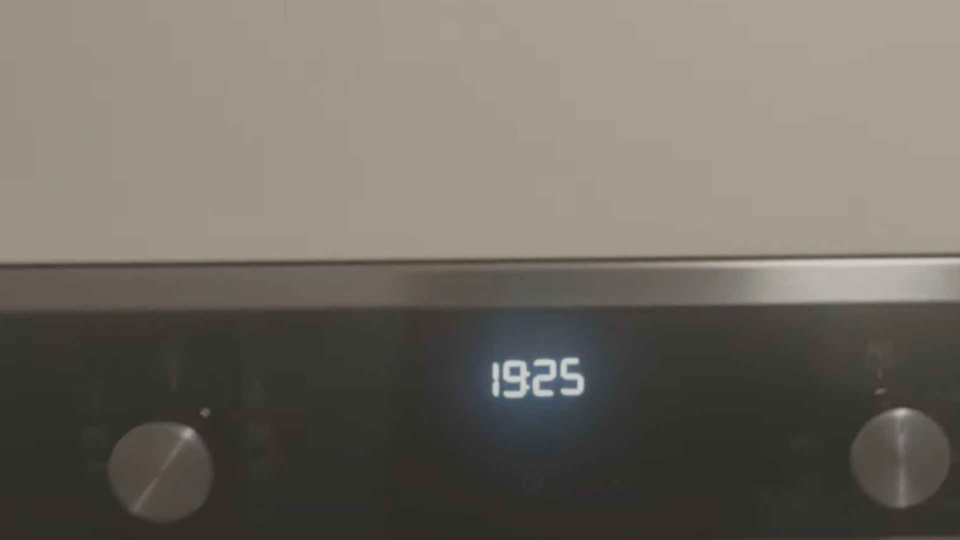 Electrolux Oven Keeps Tripping/Beeping/Turning Off (Fixed) RectifyHome