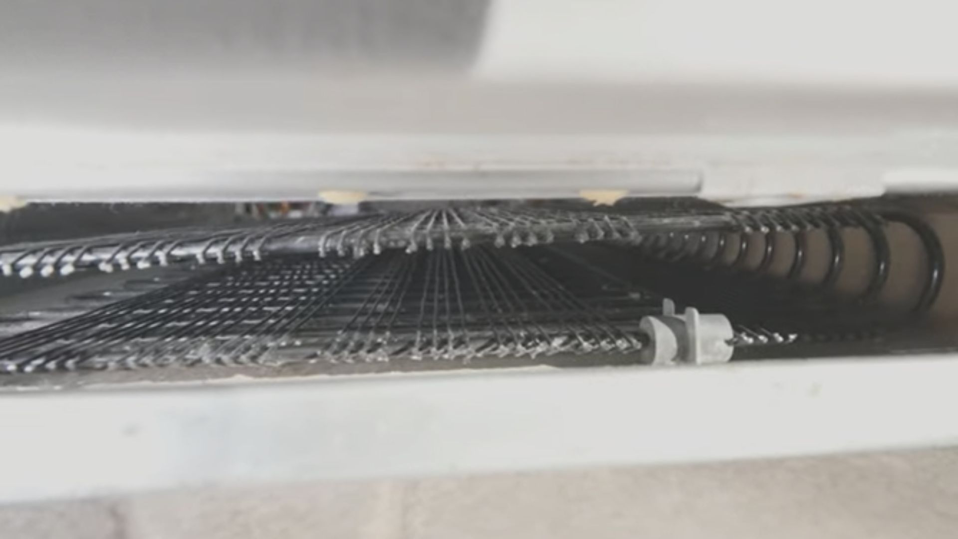 6 Reasons Hisense Fridge Overheating (Fixed!) RectifyHome